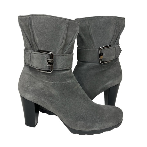La Canadienne Gray Suede Heeled Bootie with Buckle Detail - Picture 1 of 9